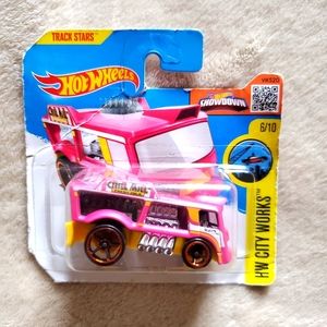 📣5 for $20!📣 Hot Wheels Track Stars City Works Truck - Chill Mill